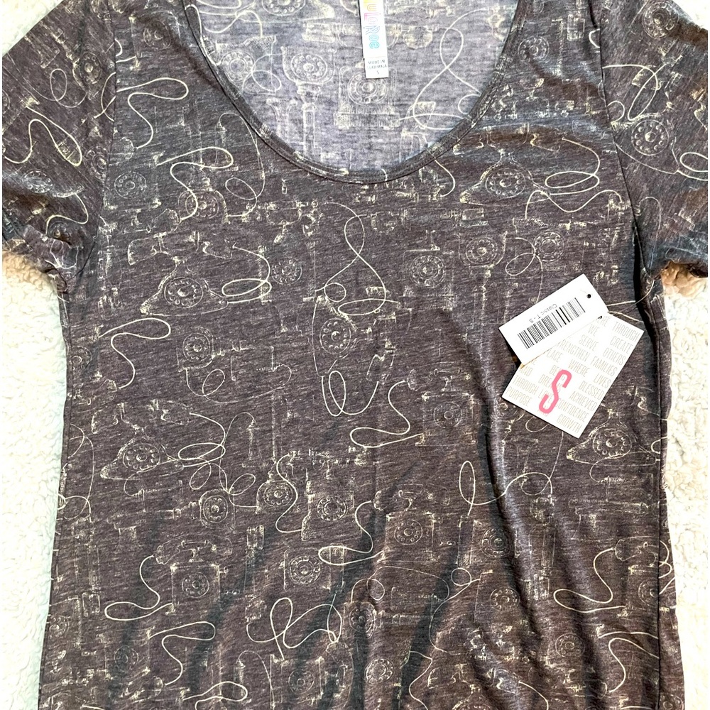 LuLaRoe Classic T size M NWT
